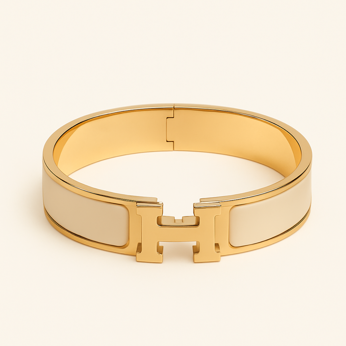 Eloura™ "H" Armband