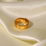 Eloura™ Gold Pearl Ring