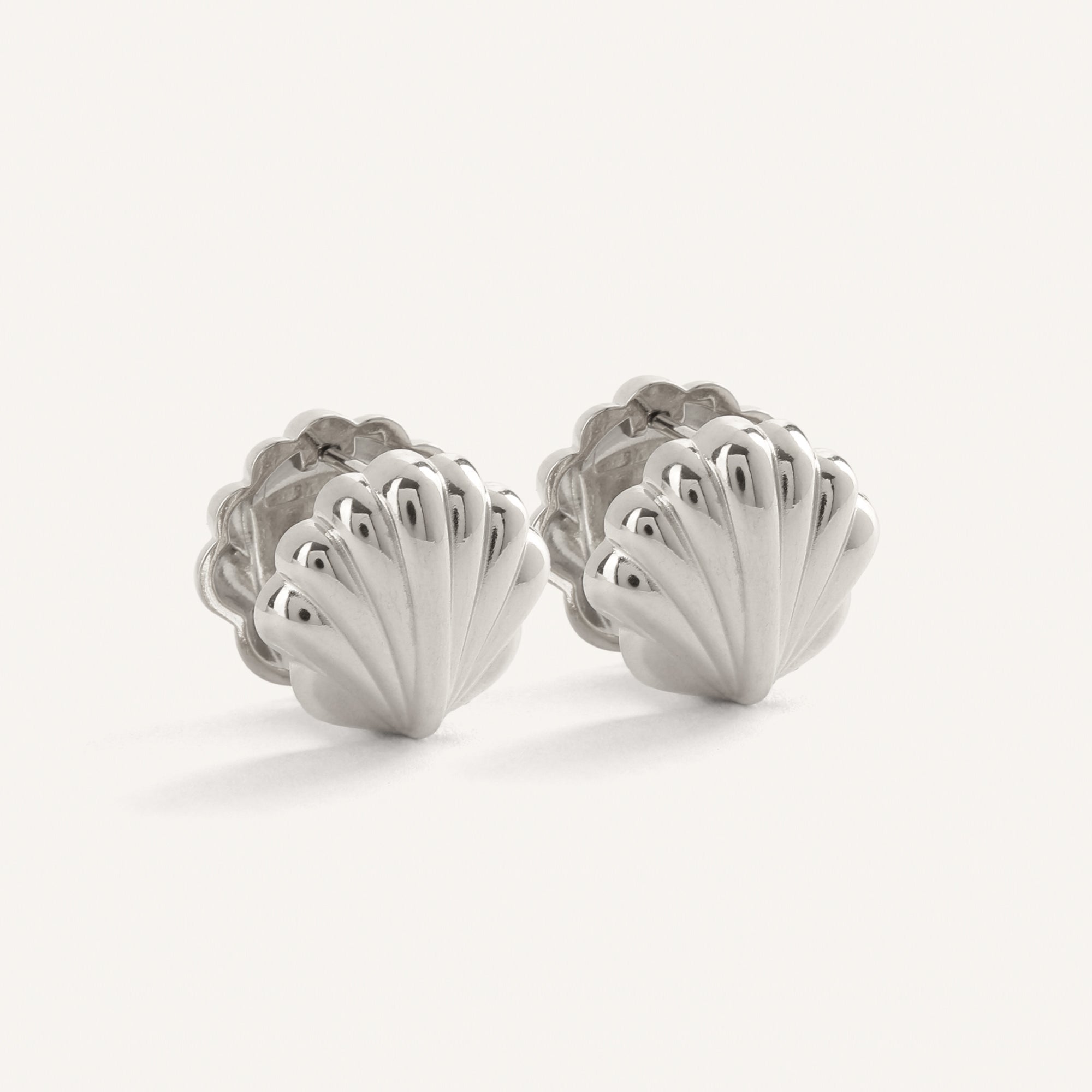 Eloura™ Elegant Clam Earrings