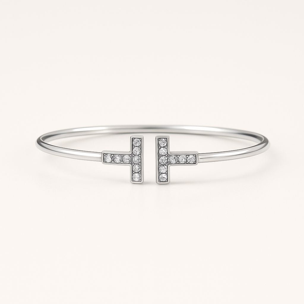 Eloura™ "T" Armband